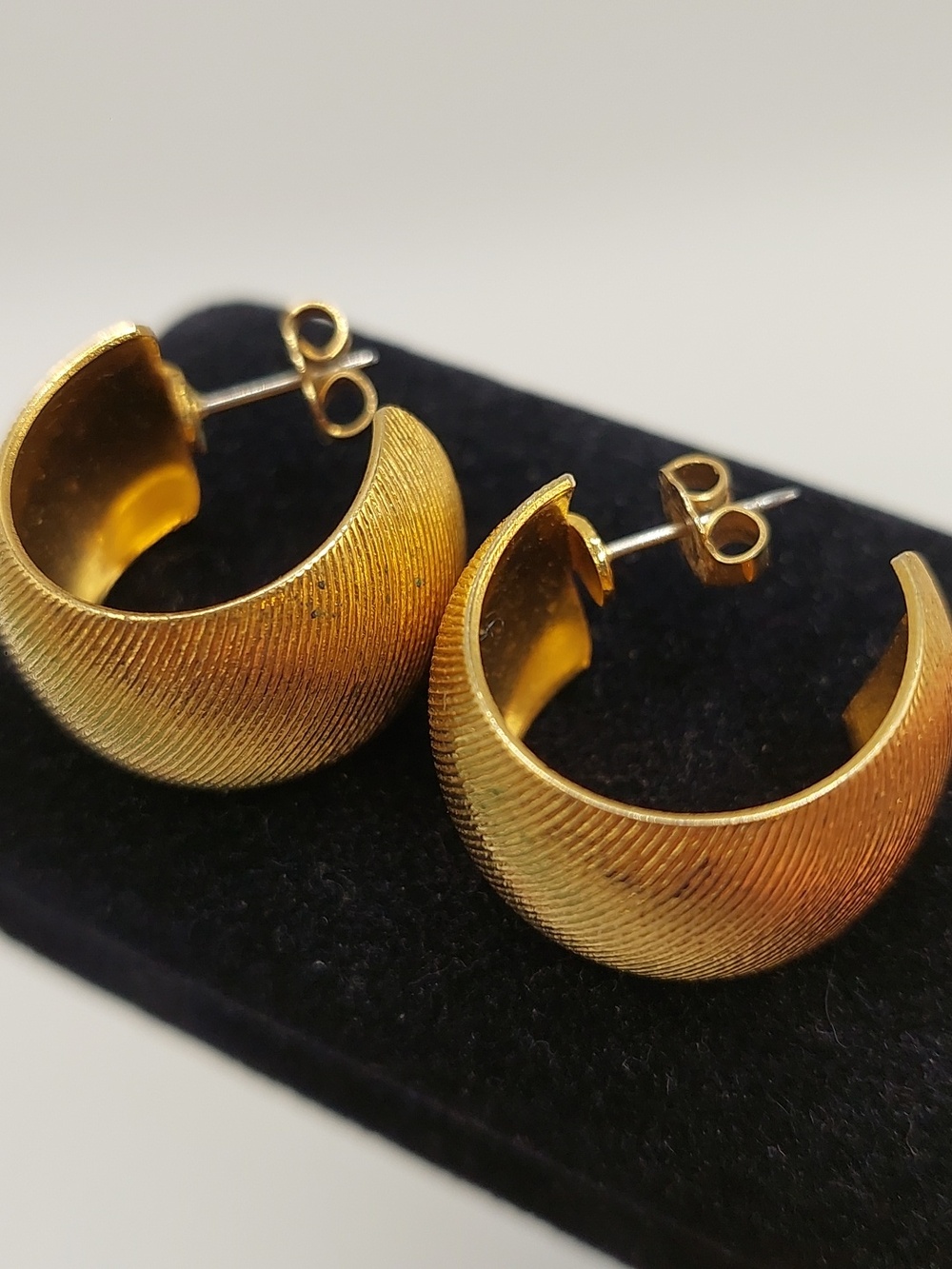 AVON Gold-Tone Textured Wide Hoop Earrings - Elegant Women Jewelry